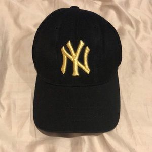 New York Yankees hat